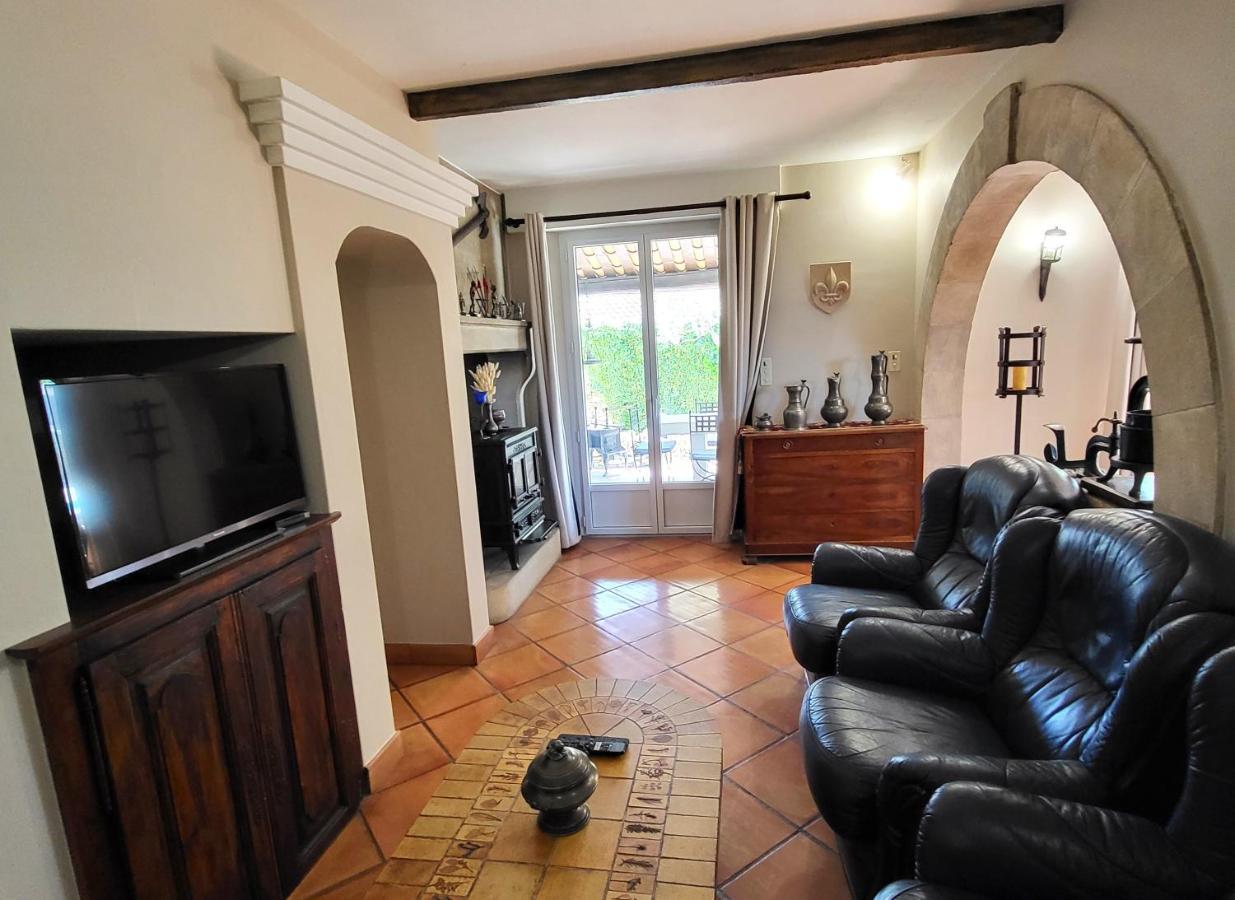 "La Massette Du Cheval Blanc" Villa De Caractere En Pierre LʼIsle-sur-la-Sorgue Buitenkant foto