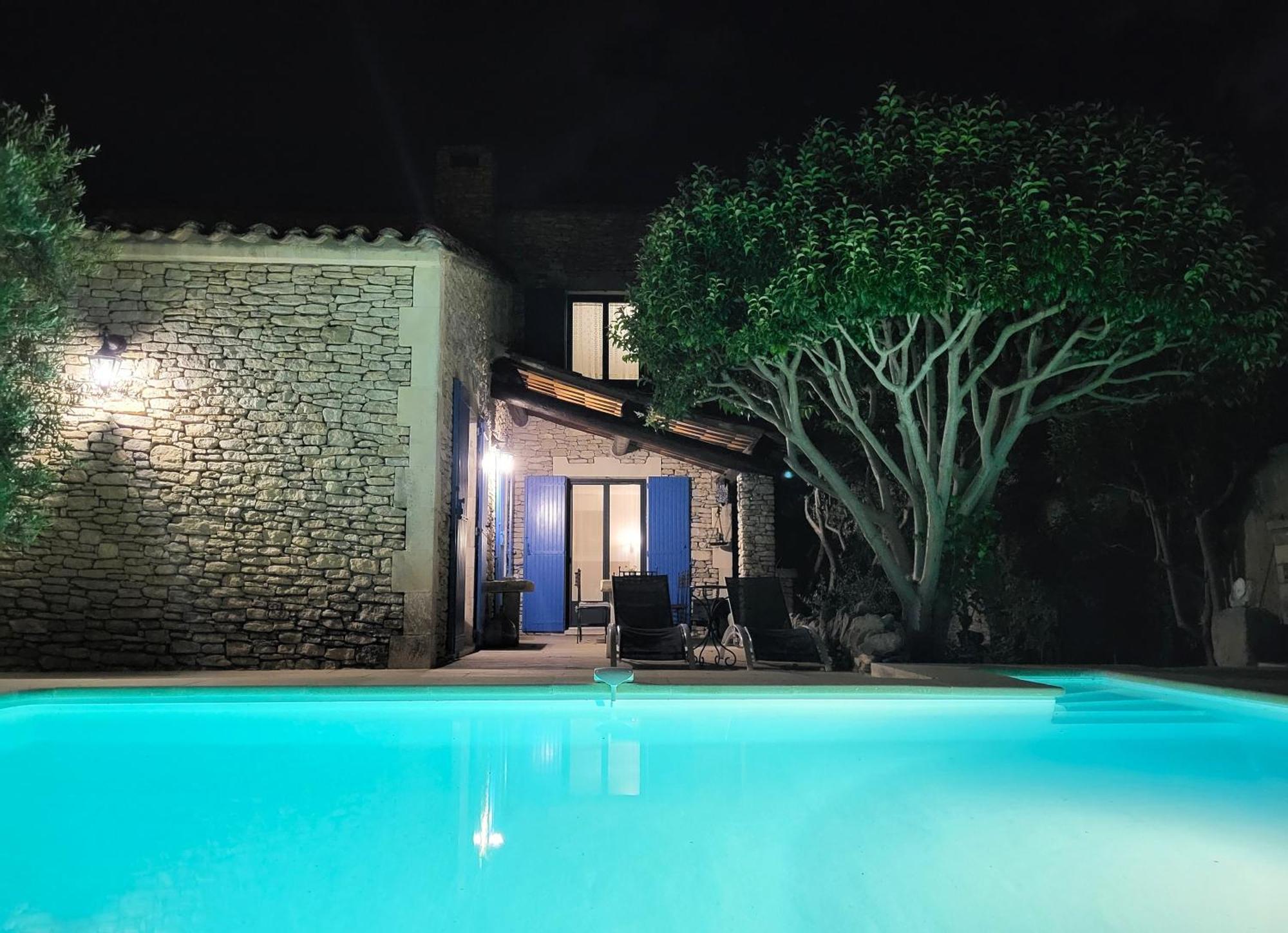 "La Massette Du Cheval Blanc" Villa De Caractere En Pierre LʼIsle-sur-la-Sorgue Buitenkant foto