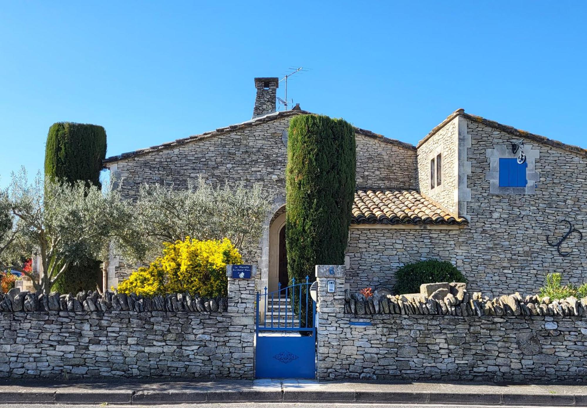 "La Massette Du Cheval Blanc" Villa De Caractere En Pierre LʼIsle-sur-la-Sorgue Buitenkant foto